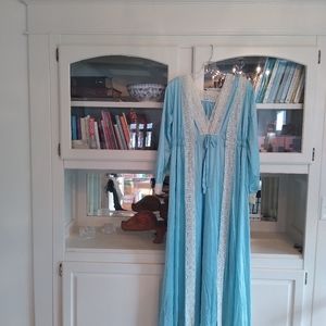 VINTAGE MISS ELAINE nightgown and robe 2-piece set